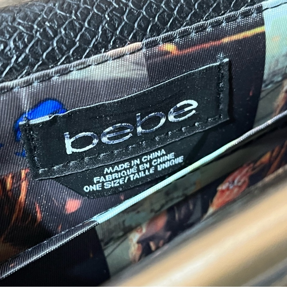 Authentic Bebe Clutch Black and‎ Gold Two Flaps Classic Style Evening Holiday - Picture 14 of 15